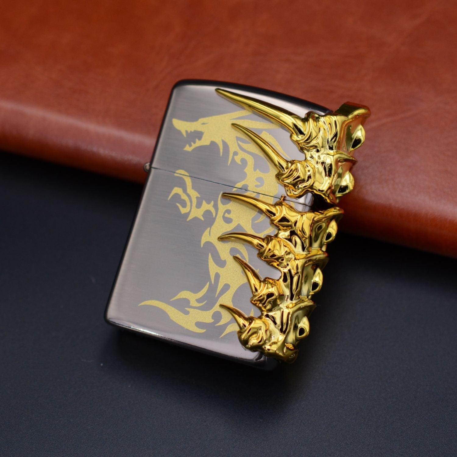 Dragon claw relief three-dimensional lighter
